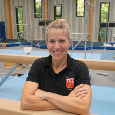 Eine Übungsleiterinnen für Leistung- Allgemeingruppe weiblich