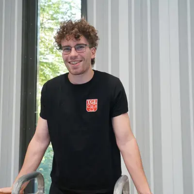 Eine Übungsleiterinnen für Leistung- Allgemeingruppe weiblich