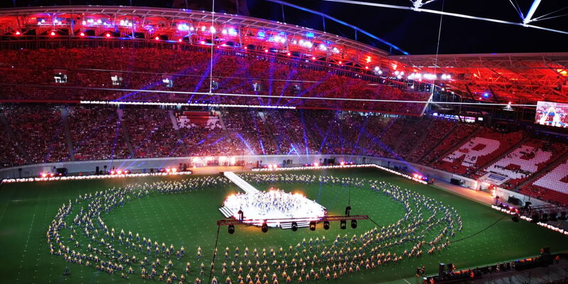Bei der Stadiongala zeigen zahlreiche Sportler des Vereins Turngemeinde Landshut eine beeindruckende Show.